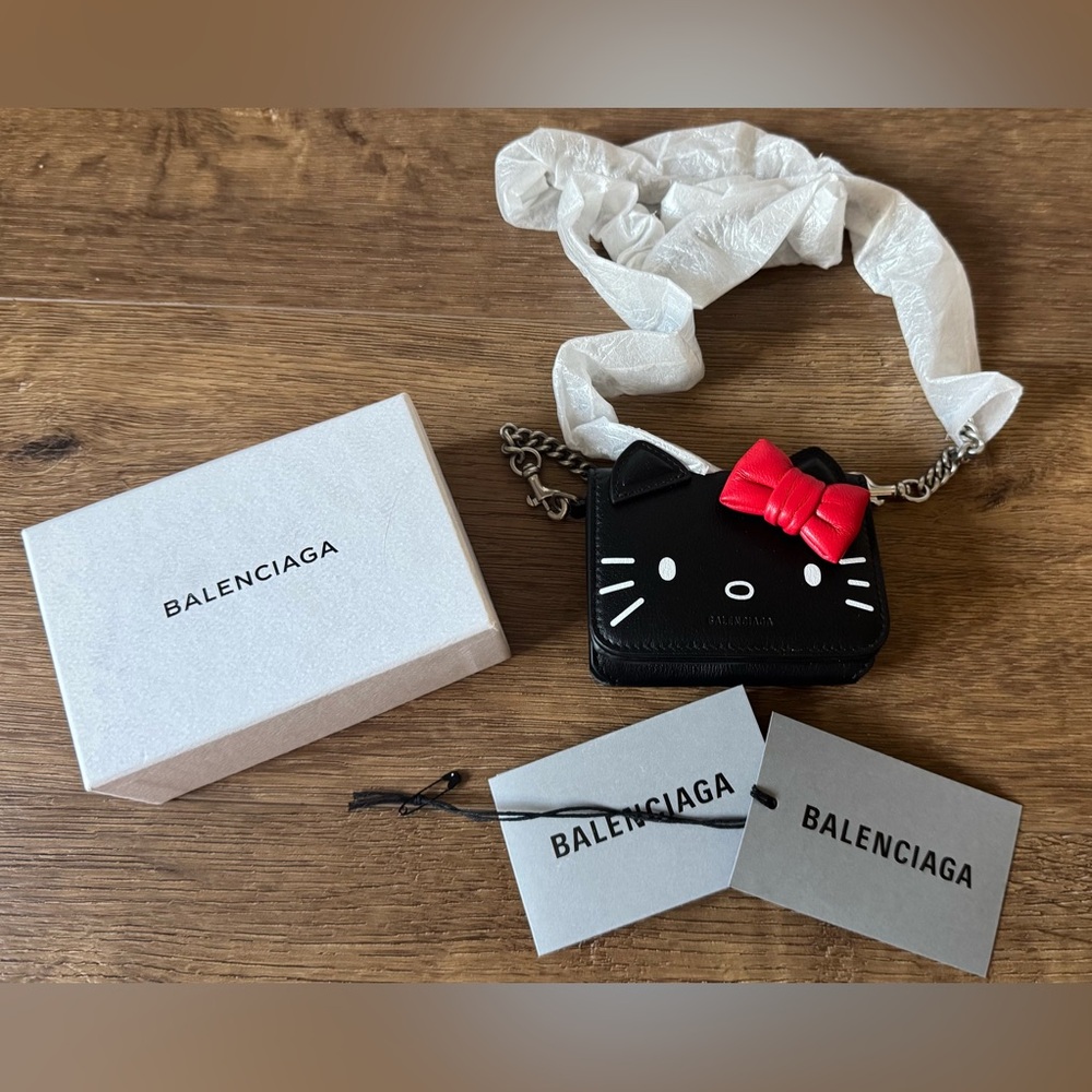 BALENCIAGA-AUTHENTIC (NWT) Hello Kitty Black Leather Mini Wallet on a Chain - Picture 9 of 17